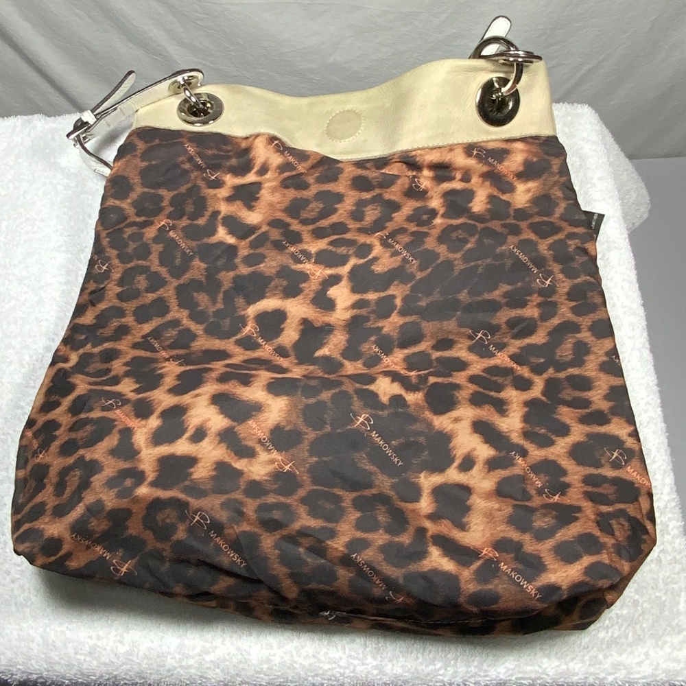 B. Makowsky Shoulder Bag - Picture 5 of 14